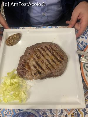 [P03] Catania- A Casa di Pino. Antricot de vită. Ăsta nu este al meu... » foto by Yersinia Pestis
 - 
<span class="allrVoted glyphicon glyphicon-heart hidden" id="av1516752"></span>
<a class="m-l-10 hidden" id="sv1516752" onclick="voting_Foto_DelVot(,1516752,22049)" role="button">șterge vot <span class="glyphicon glyphicon-remove"></span></a>
<a id="v91516752" class=" c-red"  onclick="voting_Foto_SetVot(1516752)" role="button"><span class="glyphicon glyphicon-heart-empty"></span> <b>LIKE</b> = Votează poza</a> <img class="hidden"  id="f1516752W9" src="/imagini/loader.gif" border="0" /><span class="AjErrMes hidden" id="e1516752ErM"></span>