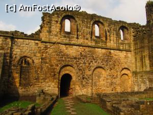 [P38] Kirkstal Abbey » foto by Radu Tudoran
 - 
<span class="allrVoted glyphicon glyphicon-heart hidden" id="av865097"></span>
<a class="m-l-10 hidden" id="sv865097" onclick="voting_Foto_DelVot(,865097,22074)" role="button">șterge vot <span class="glyphicon glyphicon-remove"></span></a>
<a id="v9865097" class=" c-red"  onclick="voting_Foto_SetVot(865097)" role="button"><span class="glyphicon glyphicon-heart-empty"></span> <b>LIKE</b> = Votează poza</a> <img class="hidden"  id="f865097W9" src="/imagini/loader.gif" border="0" /><span class="AjErrMes hidden" id="e865097ErM"></span>