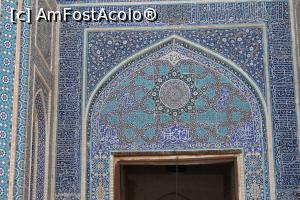 [P06] Yazd, Moscheea Vineri, Iwanul de la intrare (detaliu), bogăție de mazaicuri. Câtă migală, câtă finețe! » foto by mprofeanu
 - 
<span class="allrVoted glyphicon glyphicon-heart hidden" id="av865252"></span>
<a class="m-l-10 hidden" id="sv865252" onclick="voting_Foto_DelVot(,865252,22077)" role="button">șterge vot <span class="glyphicon glyphicon-remove"></span></a>
<a id="v9865252" class=" c-red"  onclick="voting_Foto_SetVot(865252)" role="button"><span class="glyphicon glyphicon-heart-empty"></span> <b>LIKE</b> = Votează poza</a> <img class="hidden"  id="f865252W9" src="/imagini/loader.gif" border="0" /><span class="AjErrMes hidden" id="e865252ErM"></span>