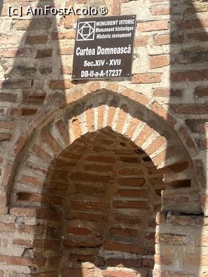 [P02] Curtea Domnească Târgoviște » foto by Yersinia Pestis
 - 
<span class="allrVoted glyphicon glyphicon-heart hidden" id="av1493118"></span>
<a class="m-l-10 hidden" id="sv1493118" onclick="voting_Foto_DelVot(,1493118,22157)" role="button">șterge vot <span class="glyphicon glyphicon-remove"></span></a>
<a id="v91493118" class=" c-red"  onclick="voting_Foto_SetVot(1493118)" role="button"><span class="glyphicon glyphicon-heart-empty"></span> <b>LIKE</b> = Votează poza</a> <img class="hidden"  id="f1493118W9" src="/imagini/loader.gif" border="0" /><span class="AjErrMes hidden" id="e1493118ErM"></span>