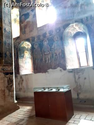 [P21] Interior biserica Domnească » foto by Michi
 - 
<span class="allrVoted glyphicon glyphicon-heart hidden" id="av1431805"></span>
<a class="m-l-10 hidden" id="sv1431805" onclick="voting_Foto_DelVot(,1431805,22157)" role="button">șterge vot <span class="glyphicon glyphicon-remove"></span></a>
<a id="v91431805" class=" c-red"  onclick="voting_Foto_SetVot(1431805)" role="button"><span class="glyphicon glyphicon-heart-empty"></span> <b>LIKE</b> = Votează poza</a> <img class="hidden"  id="f1431805W9" src="/imagini/loader.gif" border="0" /><span class="AjErrMes hidden" id="e1431805ErM"></span>