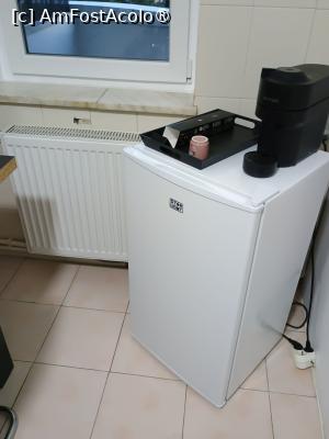 [P18] Frigiderul cu aparatul pentru cafea » foto by Zoazore
 - 
<span class="allrVoted glyphicon glyphicon-heart hidden" id="av1489583"></span>
<a class="m-l-10 hidden" id="sv1489583" onclick="voting_Foto_DelVot(,1489583,22273)" role="button">șterge vot <span class="glyphicon glyphicon-remove"></span></a>
<a id="v91489583" class=" c-red"  onclick="voting_Foto_SetVot(1489583)" role="button"><span class="glyphicon glyphicon-heart-empty"></span> <b>LIKE</b> = Votează poza</a> <img class="hidden"  id="f1489583W9" src="/imagini/loader.gif" border="0" /><span class="AjErrMes hidden" id="e1489583ErM"></span>