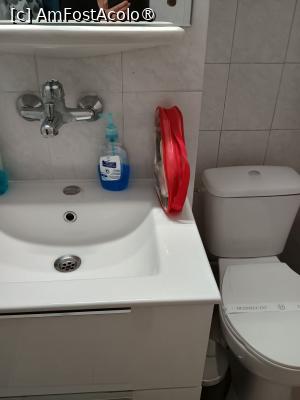 [P25] Chiuveta. Săpun lichid moștenit » foto by Zoazore
 - 
<span class="allrVoted glyphicon glyphicon-heart hidden" id="av1489590"></span>
<a class="m-l-10 hidden" id="sv1489590" onclick="voting_Foto_DelVot(,1489590,22273)" role="button">șterge vot <span class="glyphicon glyphicon-remove"></span></a>
<a id="v91489590" class=" c-red"  onclick="voting_Foto_SetVot(1489590)" role="button"><span class="glyphicon glyphicon-heart-empty"></span> <b>LIKE</b> = Votează poza</a> <img class="hidden"  id="f1489590W9" src="/imagini/loader.gif" border="0" /><span class="AjErrMes hidden" id="e1489590ErM"></span>