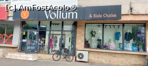 [P01] De la Outlet Vollum am preluat cheia aprtamentului și tot aici am predat-o după check-out » foto by Carmen Ion
 - 
<span class="allrVoted glyphicon glyphicon-heart hidden" id="av1490126"></span>
<a class="m-l-10 hidden" id="sv1490126" onclick="voting_Foto_DelVot(,1490126,22273)" role="button">șterge vot <span class="glyphicon glyphicon-remove"></span></a>
<a id="v91490126" class=" c-red"  onclick="voting_Foto_SetVot(1490126)" role="button"><span class="glyphicon glyphicon-heart-empty"></span> <b>LIKE</b> = Votează poza</a> <img class="hidden"  id="f1490126W9" src="/imagini/loader.gif" border="0" /><span class="AjErrMes hidden" id="e1490126ErM"></span>