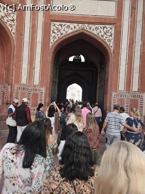 [P11] mausoleul Taj Mahal » foto by robert
 - 
<span class="allrVoted glyphicon glyphicon-heart hidden" id="av1465609"></span>
<a class="m-l-10 hidden" id="sv1465609" onclick="voting_Foto_DelVot(,1465609,22287)" role="button">șterge vot <span class="glyphicon glyphicon-remove"></span></a>
<a id="v91465609" class=" c-red"  onclick="voting_Foto_SetVot(1465609)" role="button"><span class="glyphicon glyphicon-heart-empty"></span> <b>LIKE</b> = Votează poza</a> <img class="hidden"  id="f1465609W9" src="/imagini/loader.gif" border="0" /><span class="AjErrMes hidden" id="e1465609ErM"></span>