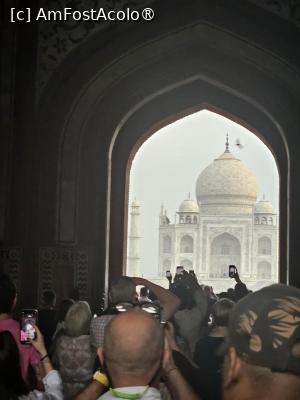 [P12] mausoleul Taj Mahal » foto by robert
 - 
<span class="allrVoted glyphicon glyphicon-heart hidden" id="av1465610"></span>
<a class="m-l-10 hidden" id="sv1465610" onclick="voting_Foto_DelVot(,1465610,22287)" role="button">șterge vot <span class="glyphicon glyphicon-remove"></span></a>
<a id="v91465610" class=" c-red"  onclick="voting_Foto_SetVot(1465610)" role="button"><span class="glyphicon glyphicon-heart-empty"></span> <b>LIKE</b> = Votează poza</a> <img class="hidden"  id="f1465610W9" src="/imagini/loader.gif" border="0" /><span class="AjErrMes hidden" id="e1465610ErM"></span>