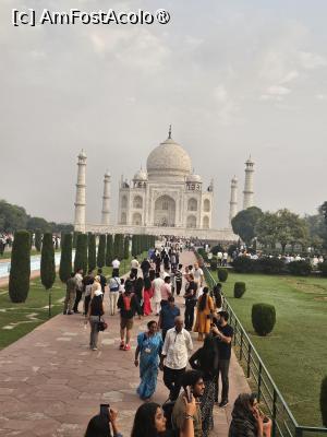 [P17] la mausoleul Taj Mahal » foto by robert
 - 
<span class="allrVoted glyphicon glyphicon-heart hidden" id="av1465615"></span>
<a class="m-l-10 hidden" id="sv1465615" onclick="voting_Foto_DelVot(,1465615,22287)" role="button">șterge vot <span class="glyphicon glyphicon-remove"></span></a>
<a id="v91465615" class=" c-red"  onclick="voting_Foto_SetVot(1465615)" role="button"><span class="glyphicon glyphicon-heart-empty"></span> <b>LIKE</b> = Votează poza</a> <img class="hidden"  id="f1465615W9" src="/imagini/loader.gif" border="0" /><span class="AjErrMes hidden" id="e1465615ErM"></span>