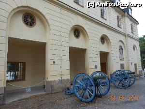 [P08] Palatul Drottningholm - Tunuri vechi, decor exterior.  » foto by iulianic
 - 
<span class="allrVoted glyphicon glyphicon-heart hidden" id="av581389"></span>
<a class="m-l-10 hidden" id="sv581389" onclick="voting_Foto_DelVot(,581389,22348)" role="button">șterge vot <span class="glyphicon glyphicon-remove"></span></a>
<a id="v9581389" class=" c-red"  onclick="voting_Foto_SetVot(581389)" role="button"><span class="glyphicon glyphicon-heart-empty"></span> <b>LIKE</b> = Votează poza</a> <img class="hidden"  id="f581389W9" src="/imagini/loader.gif" border="0" /><span class="AjErrMes hidden" id="e581389ErM"></span>