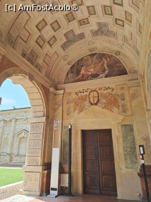 [P15] Loggia muzelor și Curtea de onoare » foto by Carmen Ion
 - 
<span class="allrVoted glyphicon glyphicon-heart hidden" id="av1547098"></span>
<a class="m-l-10 hidden" id="sv1547098" onclick="voting_Foto_DelVot(,1547098,22402)" role="button">șterge vot <span class="glyphicon glyphicon-remove"></span></a>
<a id="v91547098" class=" c-red"  onclick="voting_Foto_SetVot(1547098)" role="button"><span class="glyphicon glyphicon-heart-empty"></span> <b>LIKE</b> = Votează poza</a> <img class="hidden"  id="f1547098W9" src="/imagini/loader.gif" border="0" /><span class="AjErrMes hidden" id="e1547098ErM"></span>