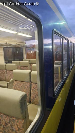 [P04] trenul turistic » foto by robert
 - 
<span class="allrVoted glyphicon glyphicon-heart hidden" id="av1510549"></span>
<a class="m-l-10 hidden" id="sv1510549" onclick="voting_Foto_DelVot(,1510549,22462)" role="button">șterge vot <span class="glyphicon glyphicon-remove"></span></a>
<a id="v91510549" class=" c-red"  onclick="voting_Foto_SetVot(1510549)" role="button"><span class="glyphicon glyphicon-heart-empty"></span> <b>LIKE</b> = Votează poza</a> <img class="hidden"  id="f1510549W9" src="/imagini/loader.gif" border="0" /><span class="AjErrMes hidden" id="e1510549ErM"></span>