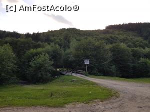 [P02] Am ajuns la Păstrăvăria Nămăiești. Dincolo de micul pod este curtea păstrăvăriei.  » foto by Floryn81
 - 
<span class="allrVoted glyphicon glyphicon-heart hidden" id="av1105148"></span>
<a class="m-l-10 hidden" id="sv1105148" onclick="voting_Foto_DelVot(,1105148,22572)" role="button">șterge vot <span class="glyphicon glyphicon-remove"></span></a>
<a id="v91105148" class=" c-red"  onclick="voting_Foto_SetVot(1105148)" role="button"><span class="glyphicon glyphicon-heart-empty"></span> <b>LIKE</b> = Votează poza</a> <img class="hidden"  id="f1105148W9" src="/imagini/loader.gif" border="0" /><span class="AjErrMes hidden" id="e1105148ErM"></span>