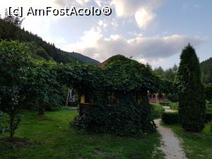 [P04] În această grădină se află câteva foișoare unde se poate mânca.  » foto by Floryn81
 - 
<span class="allrVoted glyphicon glyphicon-heart hidden" id="av1105151"></span>
<a class="m-l-10 hidden" id="sv1105151" onclick="voting_Foto_DelVot(,1105151,22572)" role="button">șterge vot <span class="glyphicon glyphicon-remove"></span></a>
<a id="v91105151" class=" c-red"  onclick="voting_Foto_SetVot(1105151)" role="button"><span class="glyphicon glyphicon-heart-empty"></span> <b>LIKE</b> = Votează poza</a> <img class="hidden"  id="f1105151W9" src="/imagini/loader.gif" border="0" /><span class="AjErrMes hidden" id="e1105151ErM"></span>