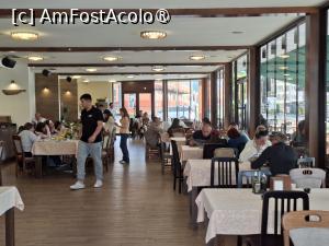 [P22] Ohrid, Restaurantul de la Stație, Interiorul restaurantului și el destul de plin » foto by mprofeanu
 - 
<span class="allrVoted glyphicon glyphicon-heart hidden" id="av1540130"></span>
<a class="m-l-10 hidden" id="sv1540130" onclick="voting_Foto_DelVot(,1540130,22630)" role="button">șterge vot <span class="glyphicon glyphicon-remove"></span></a>
<a id="v91540130" class=" c-red"  onclick="voting_Foto_SetVot(1540130)" role="button"><span class="glyphicon glyphicon-heart-empty"></span> <b>LIKE</b> = Votează poza</a> <img class="hidden"  id="f1540130W9" src="/imagini/loader.gif" border="0" /><span class="AjErrMes hidden" id="e1540130ErM"></span>