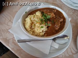 [P26] Ohrid, Restaurantul de la Stație, Masa noastră cu Gulaș » foto by mprofeanu
 - 
<span class="allrVoted glyphicon glyphicon-heart hidden" id="av1540134"></span>
<a class="m-l-10 hidden" id="sv1540134" onclick="voting_Foto_DelVot(,1540134,22630)" role="button">șterge vot <span class="glyphicon glyphicon-remove"></span></a>
<a id="v91540134" class=" c-red"  onclick="voting_Foto_SetVot(1540134)" role="button"><span class="glyphicon glyphicon-heart-empty"></span> <b>LIKE</b> = Votează poza</a> <img class="hidden"  id="f1540134W9" src="/imagini/loader.gif" border="0" /><span class="AjErrMes hidden" id="e1540134ErM"></span>