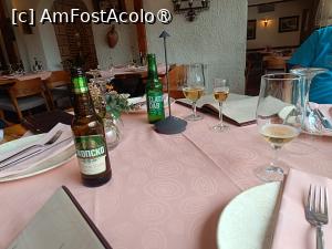 [P07] Ohrid, Restaurantul Sf. Sofia, Masa noastră cu bere și Rachiu din struguri fermentați » foto by mprofeanu
 - 
<span class="allrVoted glyphicon glyphicon-heart hidden" id="av1540115"></span>
<a class="m-l-10 hidden" id="sv1540115" onclick="voting_Foto_DelVot(,1540115,22630)" role="button">șterge vot <span class="glyphicon glyphicon-remove"></span></a>
<a id="v91540115" class=" c-red"  onclick="voting_Foto_SetVot(1540115)" role="button"><span class="glyphicon glyphicon-heart-empty"></span> <b>LIKE</b> = Votează poza</a> <img class="hidden"  id="f1540115W9" src="/imagini/loader.gif" border="0" /><span class="AjErrMes hidden" id="e1540115ErM"></span>