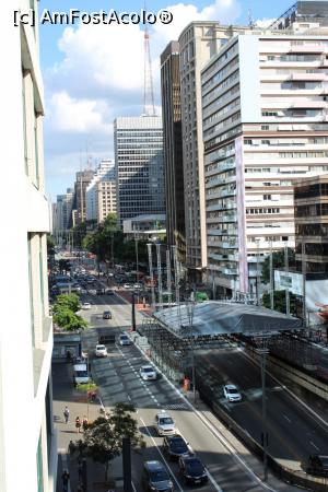 P13 [JAN-2019] Sao Paulo, Avenida Paulista văzută din Instituto Moreira Salles, trafic la o oră liniștită