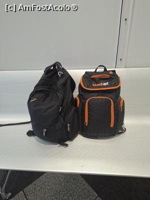 [P01] bagajele noastre pentru 16 zile » foto by robert
 - 
<span class="allrVoted glyphicon glyphicon-heart hidden" id="av1519128"></span>
<a class="m-l-10 hidden" id="sv1519128" onclick="voting_Foto_DelVot(,1519128,22921)" role="button">șterge vot <span class="glyphicon glyphicon-remove"></span></a>
<a id="v91519128" class=" c-red"  onclick="voting_Foto_SetVot(1519128)" role="button"><span class="glyphicon glyphicon-heart-empty"></span> <b>LIKE</b> = Votează poza</a> <img class="hidden"  id="f1519128W9" src="/imagini/loader.gif" border="0" /><span class="AjErrMes hidden" id="e1519128ErM"></span>