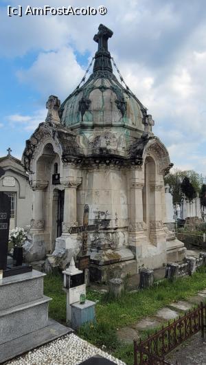 [P15] Cimitirul Ungureni, Craiova » foto by vlado2
 - 
<span class="allrVoted glyphicon glyphicon-heart hidden" id="av1525298"></span>
<a class="m-l-10 hidden" id="sv1525298" onclick="voting_Foto_DelVot(,1525298,22988)" role="button">șterge vot <span class="glyphicon glyphicon-remove"></span></a>
<a id="v91525298" class=" c-red"  onclick="voting_Foto_SetVot(1525298)" role="button"><span class="glyphicon glyphicon-heart-empty"></span> <b>LIKE</b> = Votează poza</a> <img class="hidden"  id="f1525298W9" src="/imagini/loader.gif" border="0" /><span class="AjErrMes hidden" id="e1525298ErM"></span>