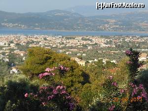 [P11] Mănăstirea Faneromeni - Vedere spre Lefkas.  » foto by iulianic
 - 
<span class="allrVoted glyphicon glyphicon-heart hidden" id="av500357"></span>
<a class="m-l-10 hidden" id="sv500357" onclick="voting_Foto_DelVot(,500357,23140)" role="button">șterge vot <span class="glyphicon glyphicon-remove"></span></a>
<a id="v9500357" class=" c-red"  onclick="voting_Foto_SetVot(500357)" role="button"><span class="glyphicon glyphicon-heart-empty"></span> <b>LIKE</b> = Votează poza</a> <img class="hidden"  id="f500357W9" src="/imagini/loader.gif" border="0" /><span class="AjErrMes hidden" id="e500357ErM"></span>