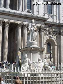 [P12] Londra, St. Paul's Cathedral » foto by Dragoș_MD
 - 
<span class="allrVoted glyphicon glyphicon-heart hidden" id="av223870"></span>
<a class="m-l-10 hidden" id="sv223870" onclick="voting_Foto_DelVot(,223870,23141)" role="button">șterge vot <span class="glyphicon glyphicon-remove"></span></a>
<a id="v9223870" class=" c-red"  onclick="voting_Foto_SetVot(223870)" role="button"><span class="glyphicon glyphicon-heart-empty"></span> <b>LIKE</b> = Votează poza</a> <img class="hidden"  id="f223870W9" src="/imagini/loader.gif" border="0" /><span class="AjErrMes hidden" id="e223870ErM"></span>