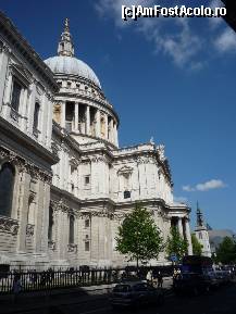 [P15] Londra, St. Paul's Cathedral. » foto by Dragoș_MD
 - 
<span class="allrVoted glyphicon glyphicon-heart hidden" id="av223873"></span>
<a class="m-l-10 hidden" id="sv223873" onclick="voting_Foto_DelVot(,223873,23141)" role="button">șterge vot <span class="glyphicon glyphicon-remove"></span></a>
<a id="v9223873" class=" c-red"  onclick="voting_Foto_SetVot(223873)" role="button"><span class="glyphicon glyphicon-heart-empty"></span> <b>LIKE</b> = Votează poza</a> <img class="hidden"  id="f223873W9" src="/imagini/loader.gif" border="0" /><span class="AjErrMes hidden" id="e223873ErM"></span>