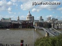 [P16] Londra, St. Paul's Cathedral, văzută de peste Tamisa, de pe balconul Tate modern. » foto by Dragoș_MD
 - 
<span class="allrVoted glyphicon glyphicon-heart hidden" id="av223874"></span>
<a class="m-l-10 hidden" id="sv223874" onclick="voting_Foto_DelVot(,223874,23141)" role="button">șterge vot <span class="glyphicon glyphicon-remove"></span></a>
<a id="v9223874" class=" c-red"  onclick="voting_Foto_SetVot(223874)" role="button"><span class="glyphicon glyphicon-heart-empty"></span> <b>LIKE</b> = Votează poza</a> <img class="hidden"  id="f223874W9" src="/imagini/loader.gif" border="0" /><span class="AjErrMes hidden" id="e223874ErM"></span>