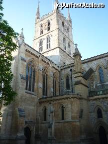 [P23] Londra, Southwark cathedral. » foto by Dragoș_MD
 - 
<span class="allrVoted glyphicon glyphicon-heart hidden" id="av223881"></span>
<a class="m-l-10 hidden" id="sv223881" onclick="voting_Foto_DelVot(,223881,23141)" role="button">șterge vot <span class="glyphicon glyphicon-remove"></span></a>
<a id="v9223881" class=" c-red"  onclick="voting_Foto_SetVot(223881)" role="button"><span class="glyphicon glyphicon-heart-empty"></span> <b>LIKE</b> = Votează poza</a> <img class="hidden"  id="f223881W9" src="/imagini/loader.gif" border="0" /><span class="AjErrMes hidden" id="e223881ErM"></span>