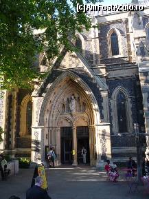 [P25] Londra, Southwark cathedral. » foto by Dragoș_MD
 - 
<span class="allrVoted glyphicon glyphicon-heart hidden" id="av223883"></span>
<a class="m-l-10 hidden" id="sv223883" onclick="voting_Foto_DelVot(,223883,23141)" role="button">șterge vot <span class="glyphicon glyphicon-remove"></span></a>
<a id="v9223883" class=" c-red"  onclick="voting_Foto_SetVot(223883)" role="button"><span class="glyphicon glyphicon-heart-empty"></span> <b>LIKE</b> = Votează poza</a> <img class="hidden"  id="f223883W9" src="/imagini/loader.gif" border="0" /><span class="AjErrMes hidden" id="e223883ErM"></span>