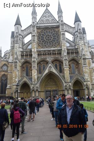 P03 [MAY-2018] Westminster Abbey - aici se vede mai bine coada la care am stat doua ore pana am intrat
