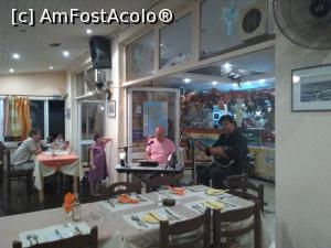 [P08] Taverna Makis - bouzoukistul e stângaci » foto by Carmen Ion
 - 
<span class="allrVoted glyphicon glyphicon-heart hidden" id="av1022270"></span>
<a class="m-l-10 hidden" id="sv1022270" onclick="voting_Foto_DelVot(,1022270,23183)" role="button">șterge vot <span class="glyphicon glyphicon-remove"></span></a>
<a id="v91022270" class=" c-red"  onclick="voting_Foto_SetVot(1022270)" role="button"><span class="glyphicon glyphicon-heart-empty"></span> <b>LIKE</b> = Votează poza</a> <img class="hidden"  id="f1022270W9" src="/imagini/loader.gif" border="0" /><span class="AjErrMes hidden" id="e1022270ErM"></span>