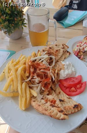 [P02] „Marry's lab” - gyros » foto by Dragoș_MD
 - 
<span class="allrVoted glyphicon glyphicon-heart hidden" id="av1508091"></span>
<a class="m-l-10 hidden" id="sv1508091" onclick="voting_Foto_DelVot(,1508091,23185)" role="button">șterge vot <span class="glyphicon glyphicon-remove"></span></a>
<a id="v91508091" class=" c-red"  onclick="voting_Foto_SetVot(1508091)" role="button"><span class="glyphicon glyphicon-heart-empty"></span> <b>LIKE</b> = Votează poza</a> <img class="hidden"  id="f1508091W9" src="/imagini/loader.gif" border="0" /><span class="AjErrMes hidden" id="e1508091ErM"></span>