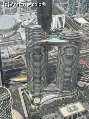 [P19] Burj Khalifa,vedere spre turnul unde se face sky-walk » foto by AZE
 - 
<span class="allrVoted glyphicon glyphicon-heart hidden" id="av1481399"></span>
<a class="m-l-10 hidden" id="sv1481399" onclick="voting_Foto_DelVot(,1481399,23380)" role="button">șterge vot <span class="glyphicon glyphicon-remove"></span></a>
<a id="v91481399" class=" c-red"  onclick="voting_Foto_SetVot(1481399)" role="button"><span class="glyphicon glyphicon-heart-empty"></span> <b>LIKE</b> = Votează poza</a> <img class="hidden"  id="f1481399W9" src="/imagini/loader.gif" border="0" /><span class="AjErrMes hidden" id="e1481399ErM"></span>