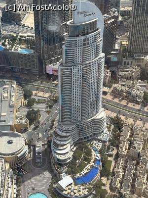 [P05] Burj Khalifa,toate clădirile din jur sînt Emaar Properties » foto by AZE
 - 
<span class="allrVoted glyphicon glyphicon-heart hidden" id="av1481385"></span>
<a class="m-l-10 hidden" id="sv1481385" onclick="voting_Foto_DelVot(,1481385,23380)" role="button">șterge vot <span class="glyphicon glyphicon-remove"></span></a>
<a id="v91481385" class=" c-red"  onclick="voting_Foto_SetVot(1481385)" role="button"><span class="glyphicon glyphicon-heart-empty"></span> <b>LIKE</b> = Votează poza</a> <img class="hidden"  id="f1481385W9" src="/imagini/loader.gif" border="0" /><span class="AjErrMes hidden" id="e1481385ErM"></span>