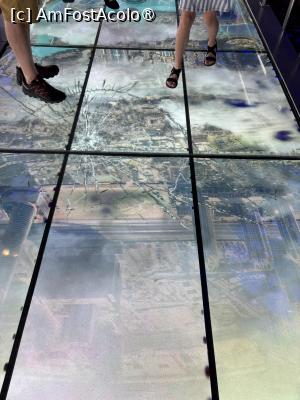 [P77] Burj Khalifa,sky walk virtual la etajul 125 » foto by AZE
 - 
<span class="allrVoted glyphicon glyphicon-heart hidden" id="av1481470"></span>
<a class="m-l-10 hidden" id="sv1481470" onclick="voting_Foto_DelVot(,1481470,23380)" role="button">șterge vot <span class="glyphicon glyphicon-remove"></span></a>
<a id="v91481470" class=" c-red"  onclick="voting_Foto_SetVot(1481470)" role="button"><span class="glyphicon glyphicon-heart-empty"></span> <b>LIKE</b> = Votează poza</a> <img class="hidden"  id="f1481470W9" src="/imagini/loader.gif" border="0" /><span class="AjErrMes hidden" id="e1481470ErM"></span>