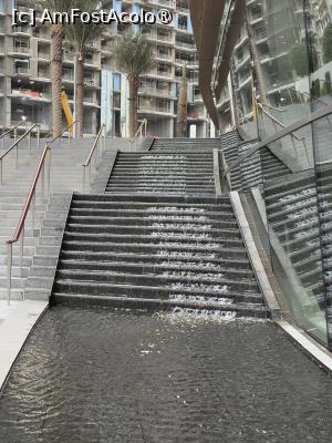 [P43] Downtown Dubai,o cascadă interesantă(pe scări curge apa)lângă operă » foto by AZE
 - 
<span class="allrVoted glyphicon glyphicon-heart hidden" id="av1482161"></span>
<a class="m-l-10 hidden" id="sv1482161" onclick="voting_Foto_DelVot(,1482161,23380)" role="button">șterge vot <span class="glyphicon glyphicon-remove"></span></a>
<a id="v91482161" class=" c-red"  onclick="voting_Foto_SetVot(1482161)" role="button"><span class="glyphicon glyphicon-heart-empty"></span> <b>LIKE</b> = Votează poza</a> <img class="hidden"  id="f1482161W9" src="/imagini/loader.gif" border="0" /><span class="AjErrMes hidden" id="e1482161ErM"></span>