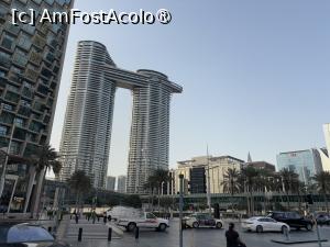 [P44] Downtown Dubai,clădirea cu Sky View Observatory » foto by AZE
 - 
<span class="allrVoted glyphicon glyphicon-heart hidden" id="av1482162"></span>
<a class="m-l-10 hidden" id="sv1482162" onclick="voting_Foto_DelVot(,1482162,23380)" role="button">șterge vot <span class="glyphicon glyphicon-remove"></span></a>
<a id="v91482162" class=" c-red"  onclick="voting_Foto_SetVot(1482162)" role="button"><span class="glyphicon glyphicon-heart-empty"></span> <b>LIKE</b> = Votează poza</a> <img class="hidden"  id="f1482162W9" src="/imagini/loader.gif" border="0" /><span class="AjErrMes hidden" id="e1482162ErM"></span>