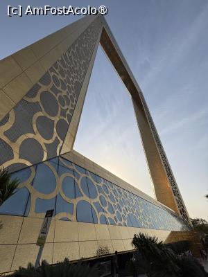 [P10] Dubai Frame » foto by AZE
 - 
<span class="allrVoted glyphicon glyphicon-heart hidden" id="av1485319"></span>
<a class="m-l-10 hidden" id="sv1485319" onclick="voting_Foto_DelVot(,1485319,23380)" role="button">șterge vot <span class="glyphicon glyphicon-remove"></span></a>
<a id="v91485319" class=" c-red"  onclick="voting_Foto_SetVot(1485319)" role="button"><span class="glyphicon glyphicon-heart-empty"></span> <b>LIKE</b> = Votează poza</a> <img class="hidden"  id="f1485319W9" src="/imagini/loader.gif" border="0" /><span class="AjErrMes hidden" id="e1485319ErM"></span>