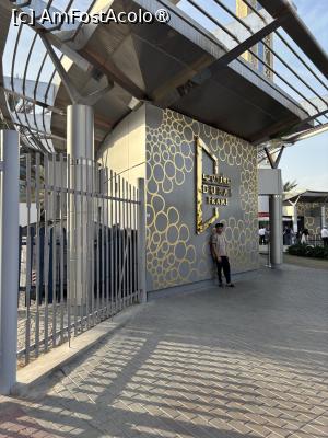 [P04] Dubai Frame,spre casa de bilete » foto by AZE
 - 
<span class="allrVoted glyphicon glyphicon-heart hidden" id="av1485313"></span>
<a class="m-l-10 hidden" id="sv1485313" onclick="voting_Foto_DelVot(,1485313,23380)" role="button">șterge vot <span class="glyphicon glyphicon-remove"></span></a>
<a id="v91485313" class=" c-red"  onclick="voting_Foto_SetVot(1485313)" role="button"><span class="glyphicon glyphicon-heart-empty"></span> <b>LIKE</b> = Votează poza</a> <img class="hidden"  id="f1485313W9" src="/imagini/loader.gif" border="0" /><span class="AjErrMes hidden" id="e1485313ErM"></span>
