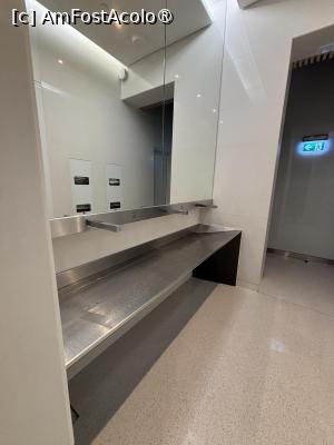 [P41] Museum of the Future Dubai,toaletă » foto by AZE
 - 
<span class="allrVoted glyphicon glyphicon-heart hidden" id="av1486858"></span>
<a class="m-l-10 hidden" id="sv1486858" onclick="voting_Foto_DelVot(,1486858,23380)" role="button">șterge vot <span class="glyphicon glyphicon-remove"></span></a>
<a id="v91486858" class=" c-red"  onclick="voting_Foto_SetVot(1486858)" role="button"><span class="glyphicon glyphicon-heart-empty"></span> <b>LIKE</b> = Votează poza</a> <img class="hidden"  id="f1486858W9" src="/imagini/loader.gif" border="0" /><span class="AjErrMes hidden" id="e1486858ErM"></span>
