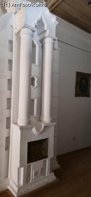 [P20] 20. Fiecare  încăpere are un alt model de sobă. » foto by msnd
 - 
<span class="allrVoted glyphicon glyphicon-heart hidden" id="av1508918"></span>
<a class="m-l-10 hidden" id="sv1508918" onclick="voting_Foto_DelVot(,1508918,23475)" role="button">șterge vot <span class="glyphicon glyphicon-remove"></span></a>
<a id="v91508918" class=" c-red"  onclick="voting_Foto_SetVot(1508918)" role="button"><span class="glyphicon glyphicon-heart-empty"></span> <b>LIKE</b> = Votează poza</a> <img class="hidden"  id="f1508918W9" src="/imagini/loader.gif" border="0" /><span class="AjErrMes hidden" id="e1508918ErM"></span>