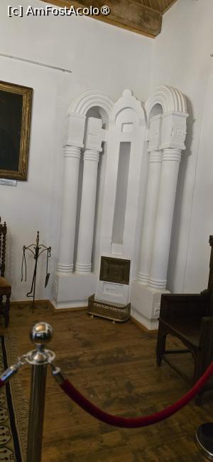 [P42] 42. O altă sobă originală. » foto by msnd
 - 
<span class="allrVoted glyphicon glyphicon-heart hidden" id="av1508940"></span>
<a class="m-l-10 hidden" id="sv1508940" onclick="voting_Foto_DelVot(,1508940,23475)" role="button">șterge vot <span class="glyphicon glyphicon-remove"></span></a>
<a id="v91508940" class=" c-red"  onclick="voting_Foto_SetVot(1508940)" role="button"><span class="glyphicon glyphicon-heart-empty"></span> <b>LIKE</b> = Votează poza</a> <img class="hidden"  id="f1508940W9" src="/imagini/loader.gif" border="0" /><span class="AjErrMes hidden" id="e1508940ErM"></span>