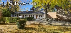 [P44] 44, În spatele conacului sunt acareturile. » foto by msnd
 - 
<span class="allrVoted glyphicon glyphicon-heart hidden" id="av1508942"></span>
<a class="m-l-10 hidden" id="sv1508942" onclick="voting_Foto_DelVot(,1508942,23475)" role="button">șterge vot <span class="glyphicon glyphicon-remove"></span></a>
<a id="v91508942" class=" c-red"  onclick="voting_Foto_SetVot(1508942)" role="button"><span class="glyphicon glyphicon-heart-empty"></span> <b>LIKE</b> = Votează poza</a> <img class="hidden"  id="f1508942W9" src="/imagini/loader.gif" border="0" /><span class="AjErrMes hidden" id="e1508942ErM"></span>