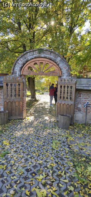 [P83] 83. Revenim în parcul conacului » foto by msnd
 - 
<span class="allrVoted glyphicon glyphicon-heart hidden" id="av1508981"></span>
<a class="m-l-10 hidden" id="sv1508981" onclick="voting_Foto_DelVot(,1508981,23475)" role="button">șterge vot <span class="glyphicon glyphicon-remove"></span></a>
<a id="v91508981" class=" c-red"  onclick="voting_Foto_SetVot(1508981)" role="button"><span class="glyphicon glyphicon-heart-empty"></span> <b>LIKE</b> = Votează poza</a> <img class="hidden"  id="f1508981W9" src="/imagini/loader.gif" border="0" /><span class="AjErrMes hidden" id="e1508981ErM"></span>