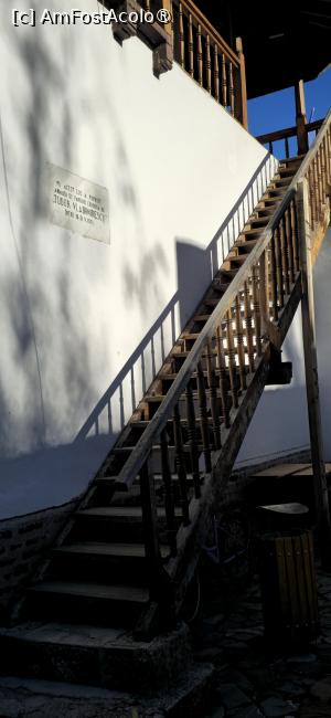 [P90] 90. În finalul vizitei la muzeu, urcăm și în foișorul de deasupra intrării. » foto by msnd
 - 
<span class="allrVoted glyphicon glyphicon-heart hidden" id="av1508988"></span>
<a class="m-l-10 hidden" id="sv1508988" onclick="voting_Foto_DelVot(,1508988,23475)" role="button">șterge vot <span class="glyphicon glyphicon-remove"></span></a>
<a id="v91508988" class=" c-red"  onclick="voting_Foto_SetVot(1508988)" role="button"><span class="glyphicon glyphicon-heart-empty"></span> <b>LIKE</b> = Votează poza</a> <img class="hidden"  id="f1508988W9" src="/imagini/loader.gif" border="0" /><span class="AjErrMes hidden" id="e1508988ErM"></span>
