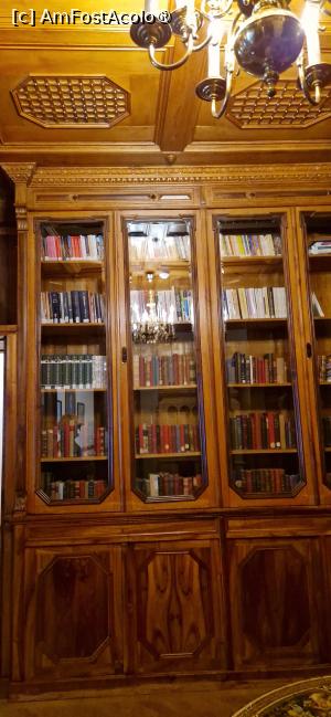 [P12] 12. Corp de bibliotecă. Cărțile  sunt noi, cele vechi au fost arse de comuniștii de după '49. » foto by doinafil
 - 
<span class="allrVoted glyphicon glyphicon-heart hidden" id="av1504250"></span>
<a class="m-l-10 hidden" id="sv1504250" onclick="voting_Foto_DelVot(,1504250,23475)" role="button">șterge vot <span class="glyphicon glyphicon-remove"></span></a>
<a id="v91504250" class=" c-red"  onclick="voting_Foto_SetVot(1504250)" role="button"><span class="glyphicon glyphicon-heart-empty"></span> <b>LIKE</b> = Votează poza</a> <img class="hidden"  id="f1504250W9" src="/imagini/loader.gif" border="0" /><span class="AjErrMes hidden" id="e1504250ErM"></span>