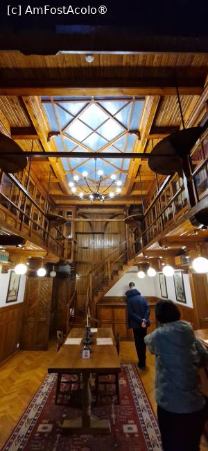 [P22] 22. Biblioteca suspendată, cu scara ce duce la ambele laturi cu cărți, de sus. » foto by doinafil
 - 
<span class="allrVoted glyphicon glyphicon-heart hidden" id="av1504260"></span>
<a class="m-l-10 hidden" id="sv1504260" onclick="voting_Foto_DelVot(,1504260,23475)" role="button">șterge vot <span class="glyphicon glyphicon-remove"></span></a>
<a id="v91504260" class=" c-red"  onclick="voting_Foto_SetVot(1504260)" role="button"><span class="glyphicon glyphicon-heart-empty"></span> <b>LIKE</b> = Votează poza</a> <img class="hidden"  id="f1504260W9" src="/imagini/loader.gif" border="0" /><span class="AjErrMes hidden" id="e1504260ErM"></span>