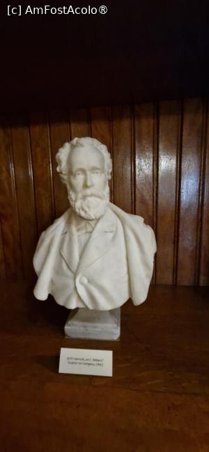[P25] 25. Bustul din marmură al lui I.C. Brătianu, autor Ion Georgescu. » foto by doinafil
 - 
<span class="allrVoted glyphicon glyphicon-heart hidden" id="av1504263"></span>
<a class="m-l-10 hidden" id="sv1504263" onclick="voting_Foto_DelVot(,1504263,23475)" role="button">șterge vot <span class="glyphicon glyphicon-remove"></span></a>
<a id="v91504263" class=" c-red"  onclick="voting_Foto_SetVot(1504263)" role="button"><span class="glyphicon glyphicon-heart-empty"></span> <b>LIKE</b> = Votează poza</a> <img class="hidden"  id="f1504263W9" src="/imagini/loader.gif" border="0" /><span class="AjErrMes hidden" id="e1504263ErM"></span>