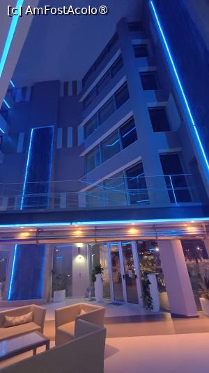 [P14] Vassos Nissi Plage Hotel, hol secundar » foto by Dragoș_MD
 - 
<span class="allrVoted glyphicon glyphicon-heart hidden" id="av1488783"></span>
<a class="m-l-10 hidden" id="sv1488783" onclick="voting_Foto_DelVot(,1488783,23534)" role="button">șterge vot <span class="glyphicon glyphicon-remove"></span></a>
<a id="v91488783" class=" c-red"  onclick="voting_Foto_SetVot(1488783)" role="button"><span class="glyphicon glyphicon-heart-empty"></span> <b>LIKE</b> = Votează poza</a> <img class="hidden"  id="f1488783W9" src="/imagini/loader.gif" border="0" /><span class="AjErrMes hidden" id="e1488783ErM"></span>