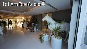 [P03] Vassos Nissi Plage Hotel, recepția » foto by Dragoș_MD
 - 
<span class="allrVoted glyphicon glyphicon-heart hidden" id="av1488772"></span>
<a class="m-l-10 hidden" id="sv1488772" onclick="voting_Foto_DelVot(,1488772,23534)" role="button">șterge vot <span class="glyphicon glyphicon-remove"></span></a>
<a id="v91488772" class=" c-red"  onclick="voting_Foto_SetVot(1488772)" role="button"><span class="glyphicon glyphicon-heart-empty"></span> <b>LIKE</b> = Votează poza</a> <img class="hidden"  id="f1488772W9" src="/imagini/loader.gif" border="0" /><span class="AjErrMes hidden" id="e1488772ErM"></span>