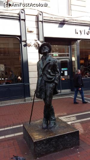 [P02] Statuia scriitorului James Joyce, una dintre cele mai fotografiate statui din Dublin » foto by Bodobo
 - 
<span class="allrVoted glyphicon glyphicon-heart hidden" id="av951036"></span>
<a class="m-l-10 hidden" id="sv951036" onclick="voting_Foto_DelVot(,951036,23550)" role="button">șterge vot <span class="glyphicon glyphicon-remove"></span></a>
<a id="v9951036" class=" c-red"  onclick="voting_Foto_SetVot(951036)" role="button"><span class="glyphicon glyphicon-heart-empty"></span> <b>LIKE</b> = Votează poza</a> <img class="hidden"  id="f951036W9" src="/imagini/loader.gif" border="0" /><span class="AjErrMes hidden" id="e951036ErM"></span>